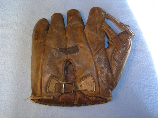 Earl Averill Lowe Campbell A15 Back